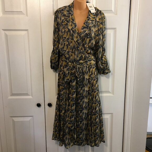 Jones New York Dresses & Skirts - Jones New York Woman's Collection Dress 100% Silk